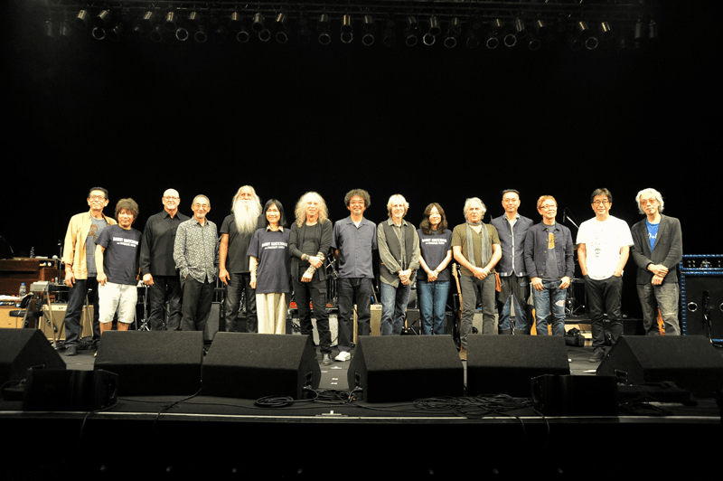 五輪真弓 デビュー50周年 アニバーサリーサイト 2018:五輪真リハ終了後の集合写真Group photo after rehearsal